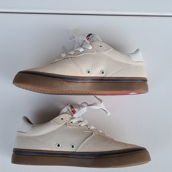 new balance 232 white gum